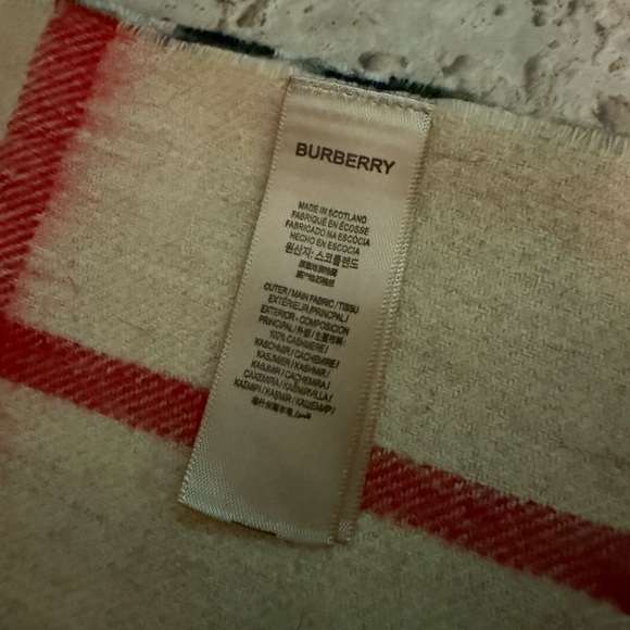 Burberry Classic Nova Check 100% Cashmere Scarf Beige Made in Scotland - Picture 5 of 12